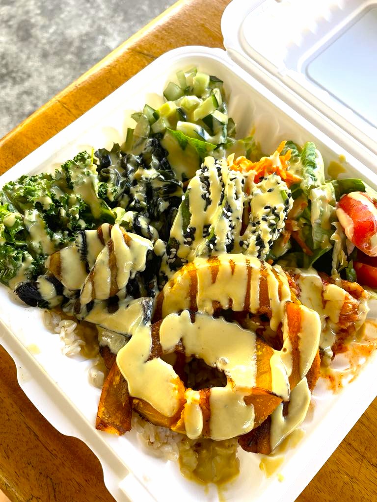 ワイマナロの人気カフェ「Ai Love Nalo」で休日ヘルシーランチ♪