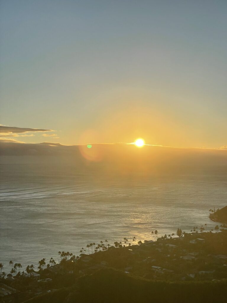 ハワイ 初日の出 2026