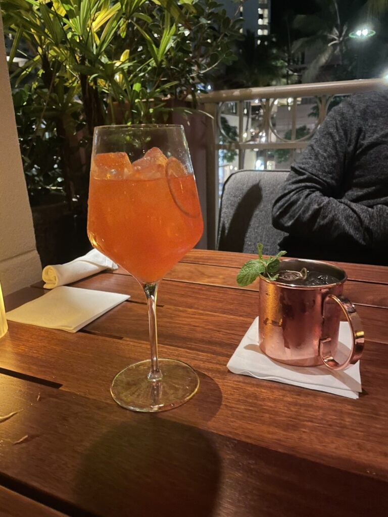 ワイキキの話題店Earlsへ