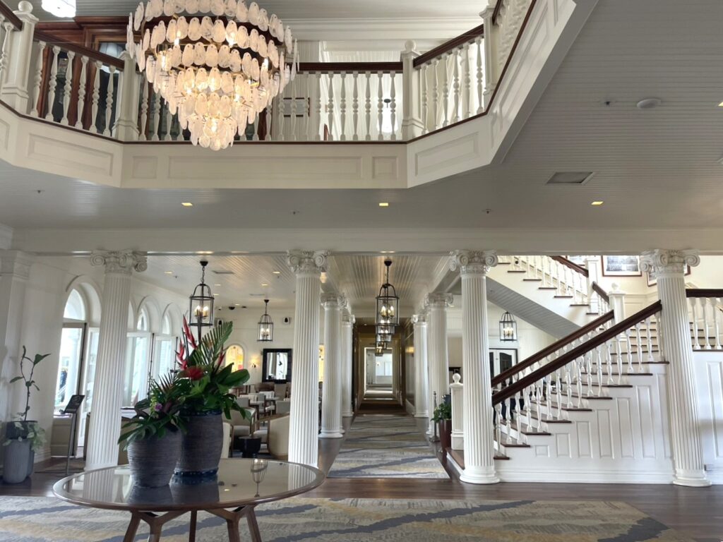 シェラトン vs モアナ徹底比較！